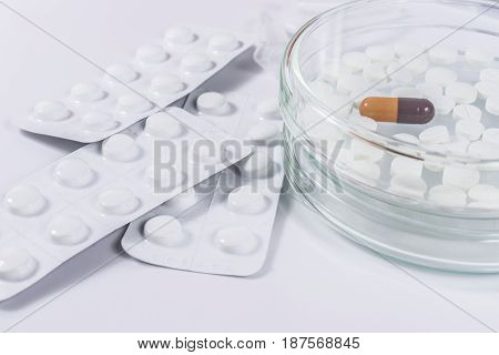 Analysis of medicaments in laboratory. Medical Research and diseases Science