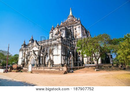 That Byin Nyiu Temple and other temples in Bagan, Myanmar. (Burma)