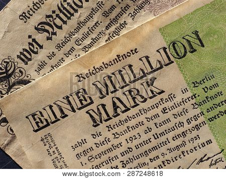 Eine Und Zwei Million Mark (one And Two Million Mark) Notes