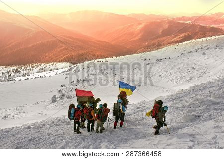Flags Of Ukraine Climbers