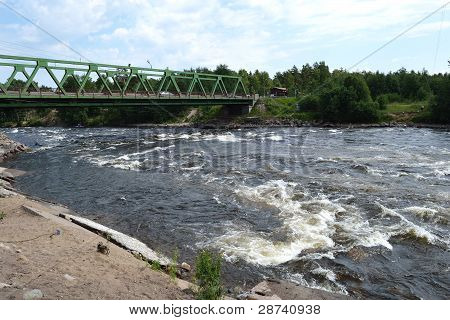 Silta Vuoksen yli