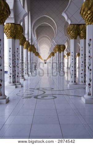 Visning af korridoren i Shaikh Zayed Mosque