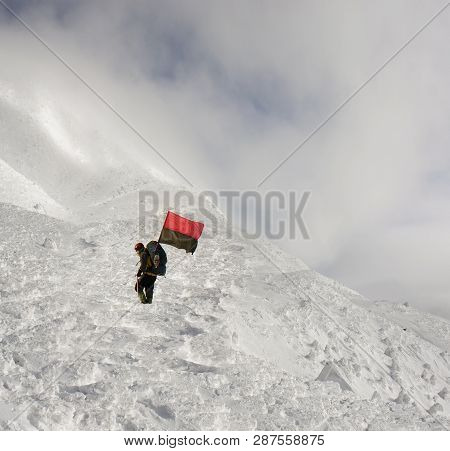 Climbing The Christmas Ukrainian Climbers On The Top Of The Main Country - Goverla On The Montenegri