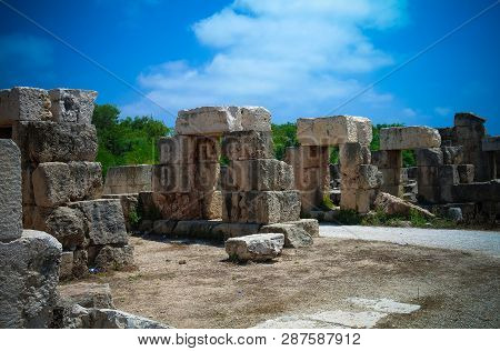 Remains Remains Of Tribune Hippodrome In Ancient Columns Excavation Site In Tyre At Lebanon