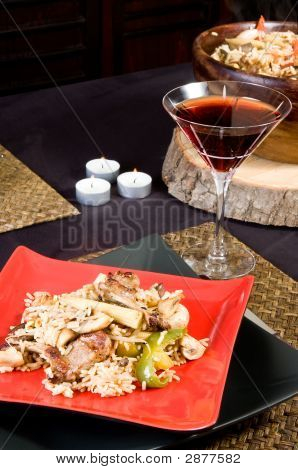 Pilaf und Wein
