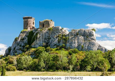 Chateau de l Hers near Chateauneuf-du-Pape, Provence, France