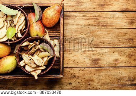 Dried Pears And Fresh Pears