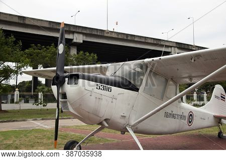 Lam Luk Ka, Pathumthani,thailand November 5, 2017: Decommission Plane Of Thai Army Place Outdoor At 