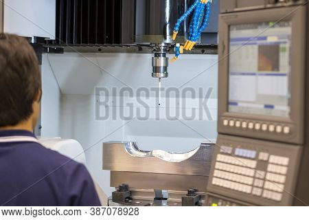 The Cmm Probe Attached On The Cnc Milling Machine With Machine Operator. The Quality Control Of Hi-p