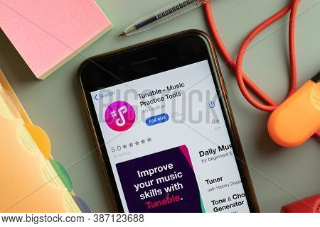 New York, Usa - 27 September 2020: Tunable Music Practice Tools Mobile App Logo On Phone Screen Clos