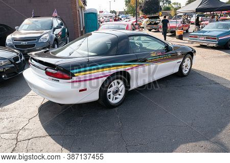 Roseville, Michigan / Usa - 09-26-2020: 4Th Annual Jammin At The Junction Car And Bike Show