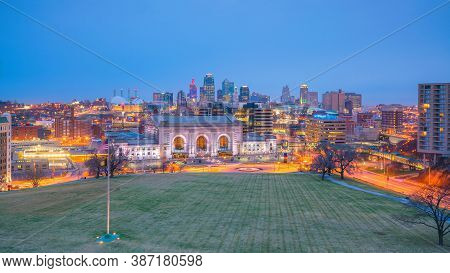 View Of Kansas City Skyline In Missouri