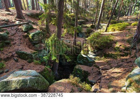 Mastale Rockies Or Toulovcovy Mastale Rock City Near Prosec Town, Sandstone Rockies In Czech Republi