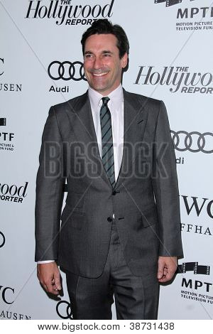 LOS ANGELES - 20 de OCT: Jon Hamm llega a 