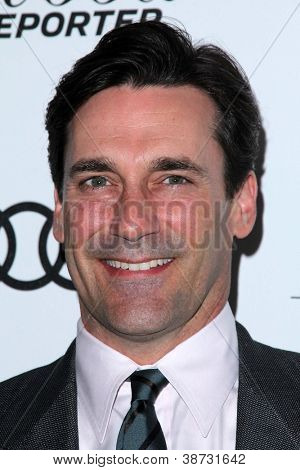LOS ANGELES - 20 de OCT: Jon Hamm llega a 