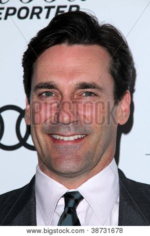 LOS ANGELES - 20 de OCT: Jon Hamm llega a 