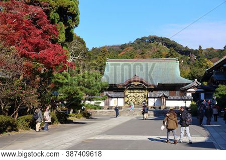 Kamakura, Japan - December 3, 2016: Tourists Visit Karamon Gate Of Kencho-ji Temple In Kamakura, Jap