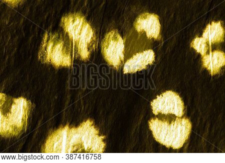 Pattern Leopard. Trendy Zoo African Animal Decoration. Handmade Exotic Textile Design. Gold, Black A