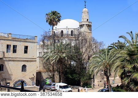 Jerusalem, Israel - May 11, 2011: This Is The Minaret Next To The Hurva Synagogue In Jewish Quarter