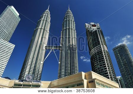 KUALA LUMPUR, MALAYSIA - 24 AUGUST: Petronas Twin Towers Day on August 24, 2012 i Kuala Lumpur. 