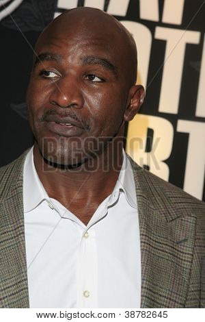 LOS ANGELES - okt 19: Evander Holyfield deltager 50 års fødselsdagsfest for Evander Holyfield på 
