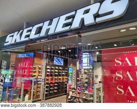 Kiyv, Ukraine - August 30, 2020: Sign Of Skechers On The Shop At Shopping Mall. Skechers Is An Ameri
