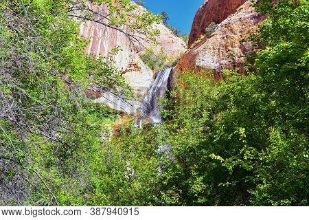 Lower Calf Creek Falls Waterfall Colorful Views From The Hiking Trail Grand Staircase Escalante Nati