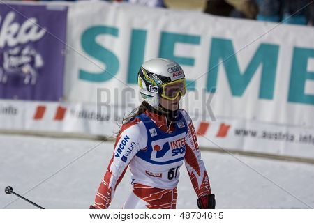 SOELDEN, AUSTRIA -OCT 25: Sanni Leinonen FIN w torze slalom gigant kobiet przez Retten