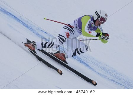 VAL D'ISERE FRANKRIG. 19-12-2010. Isabelle Stiepel (GER) under afsnittet Super storslalom i den 