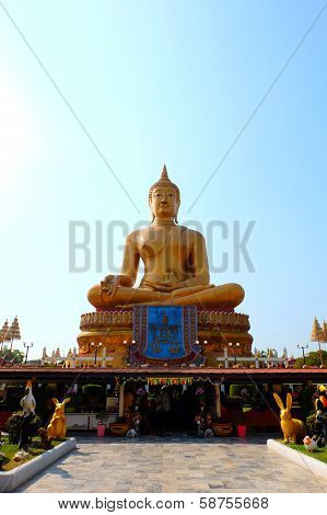 Big Buddha Statue