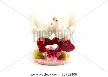 Figurine Of Two Pigeons