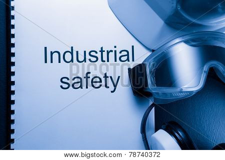Manual With Helmet, Goggles And Headphones