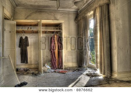 HDR billede af forladte hus