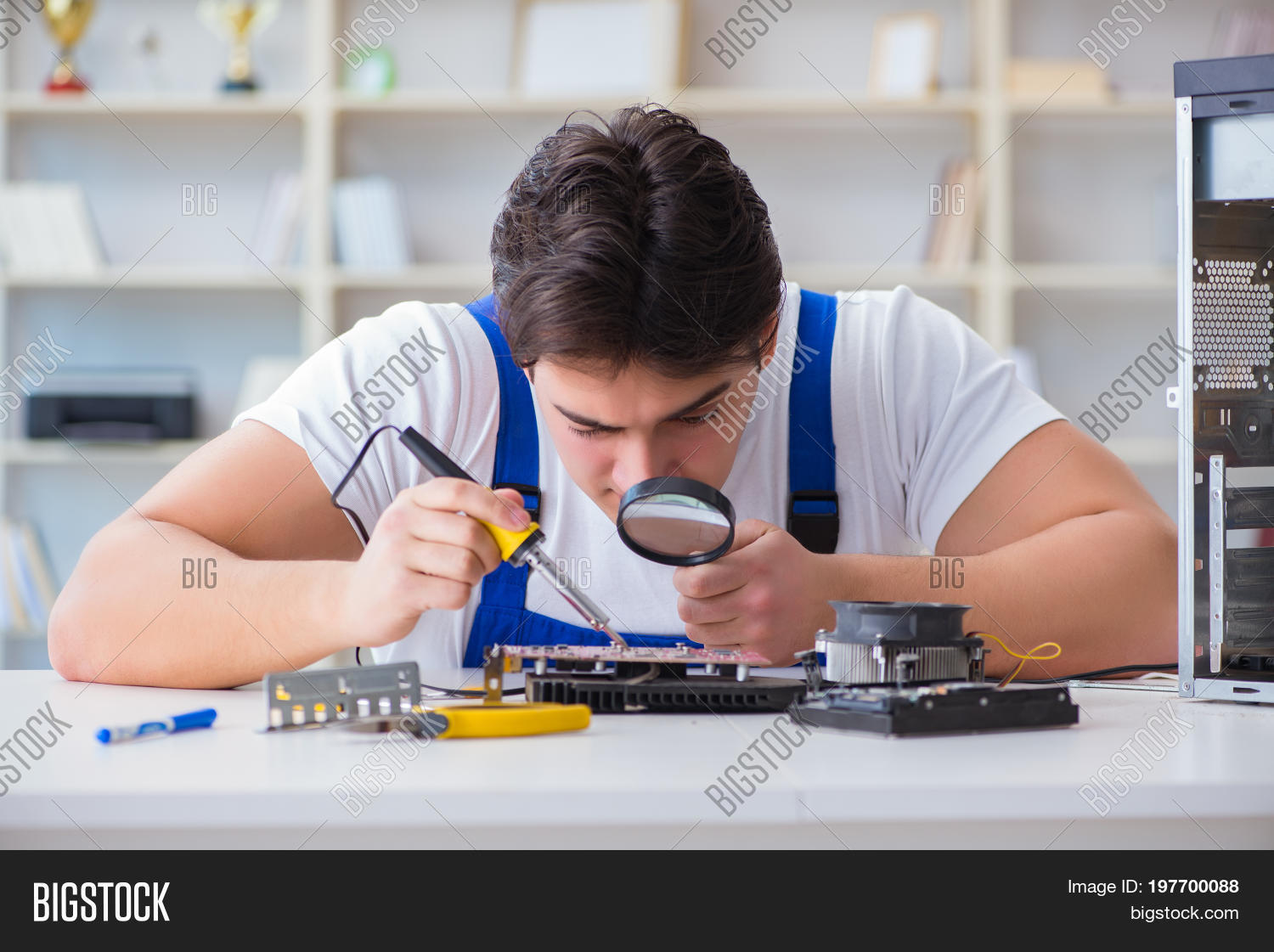 Computer Repairman Image & Photo (Free Trial) | Bigstock