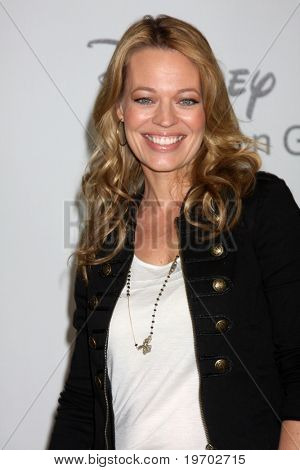 BEVERLY HILLS, CA - AUG 1: Jeri Ryan a Disney / ABC Summer Press Tour su 1° agosto 2010 in essere