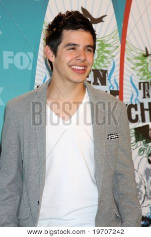LOS ANGELES - 8 sierpnia: David Archuleta w sali prasowej w 2010 Teen Choice Awards w Gibson