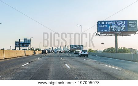 Philadelphia, Usa - June 11, 2017: Road On Interstate Highway 95 With Cars And Traffic And Cityscape