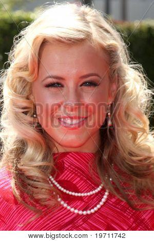 LOS ANGELES - Ağustos 21: Chelsea Hightower 2010 yaratıcı Primetime Emmy Ödülleri Nokia gelir
