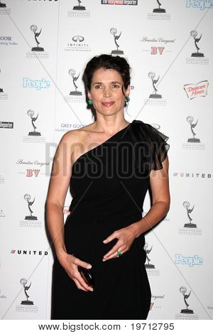 LOS ANGELES - AUG 27: Julia Ormond ankommer til 62 Primetime Emmy Awards kunstnere kandidat Rec