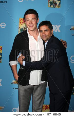 LOS ANGELES - SEP-7: Cory Monteith & John Stamos kommt bei der GLEE Premiere Screening & Party- 