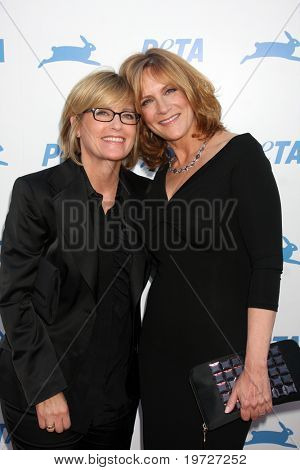LOS ANGELES - SEP 25:  Lori Wolf  & Carol Leifer arrives at the PETA 30th Anniversary Gala at Hollywood Palladium on September 25, 2010 in Los Angeles, CA