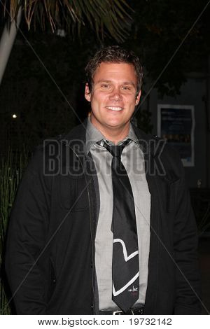 LOS ANGELES - OCT 7:  Bob Guiney arrives at the 