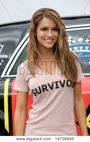 LOS ANGELES - 23 Ekim: Chrishell Stause R, 