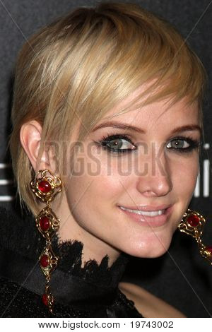 LOS ANGELES - NOV 2: Ashlee Simpson-Wentz ankommer på årtier Denim modeshow i Private hjem