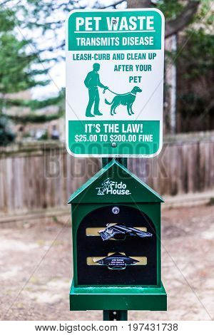 Fairfax, Usa - March 7, 2017: Pet Waste Sign With Free Disposable Bags For Dog Clean Up