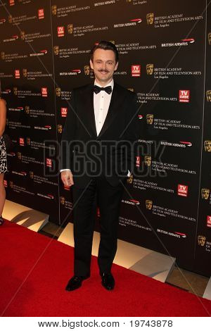 LOS ANGELES - NOV 4: Michael Sheen přijíždí na 19 roční BAFTA Los Angeles Britannia Awards na