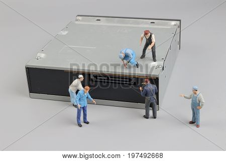 Mini Engineer And Worker Meeting And  Cd Rom