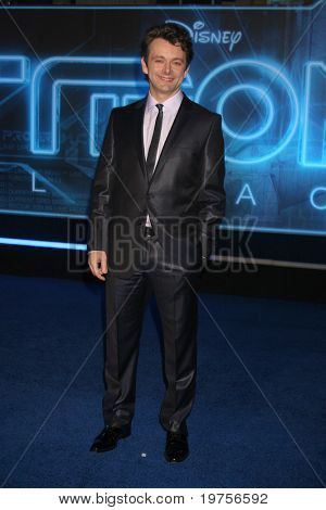LOS ANGELES - DEC 11: Michael Sheen přijíždí na premiéře filmu 