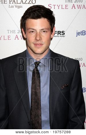 LOS ANGELES - DEC 12: Cory Monteith kommt bei den 2010 Hollywood Style Awards an Billy Wilder Thea