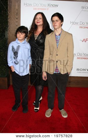 LOS ANGELES - 13 déc: Jennifer Nicholson & les enfants à la fête de Noël annuelle de Heather Tom 2010